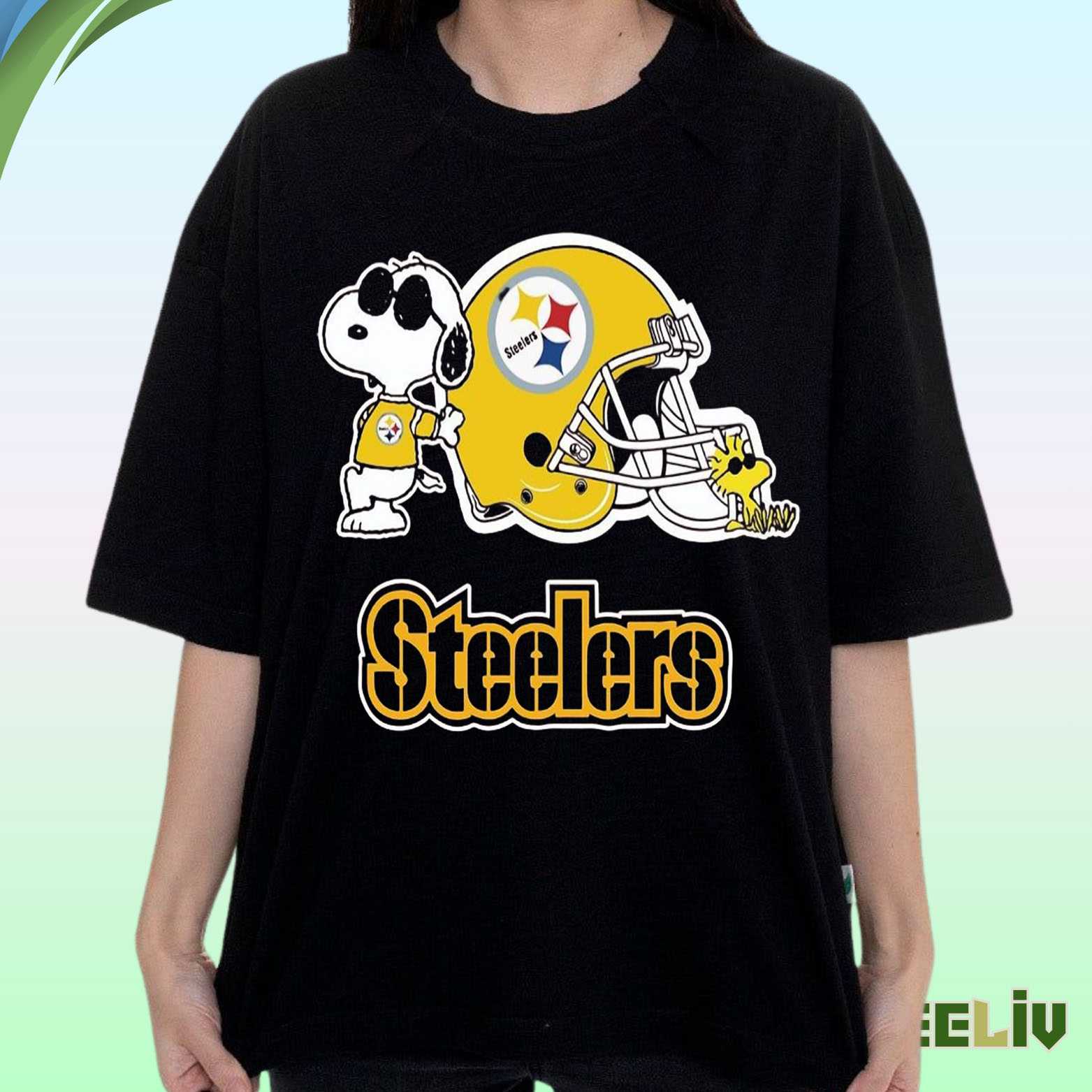 Snoopy Steelers Graphic Tee – Fun Pittsburgh Football Fan Shirt